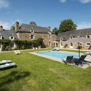 Manoir Du Vau D Arz Et D Hotes Avec Piscine Couette-café Malansac